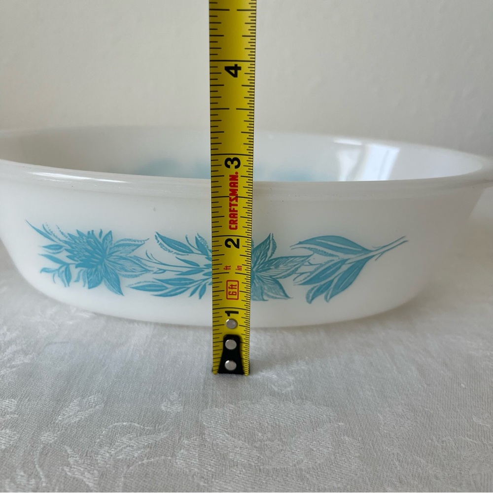 Vintage 1 QT. Glasbake White and Blue Floral Baking Casserole Dish - Picture 8 of 13